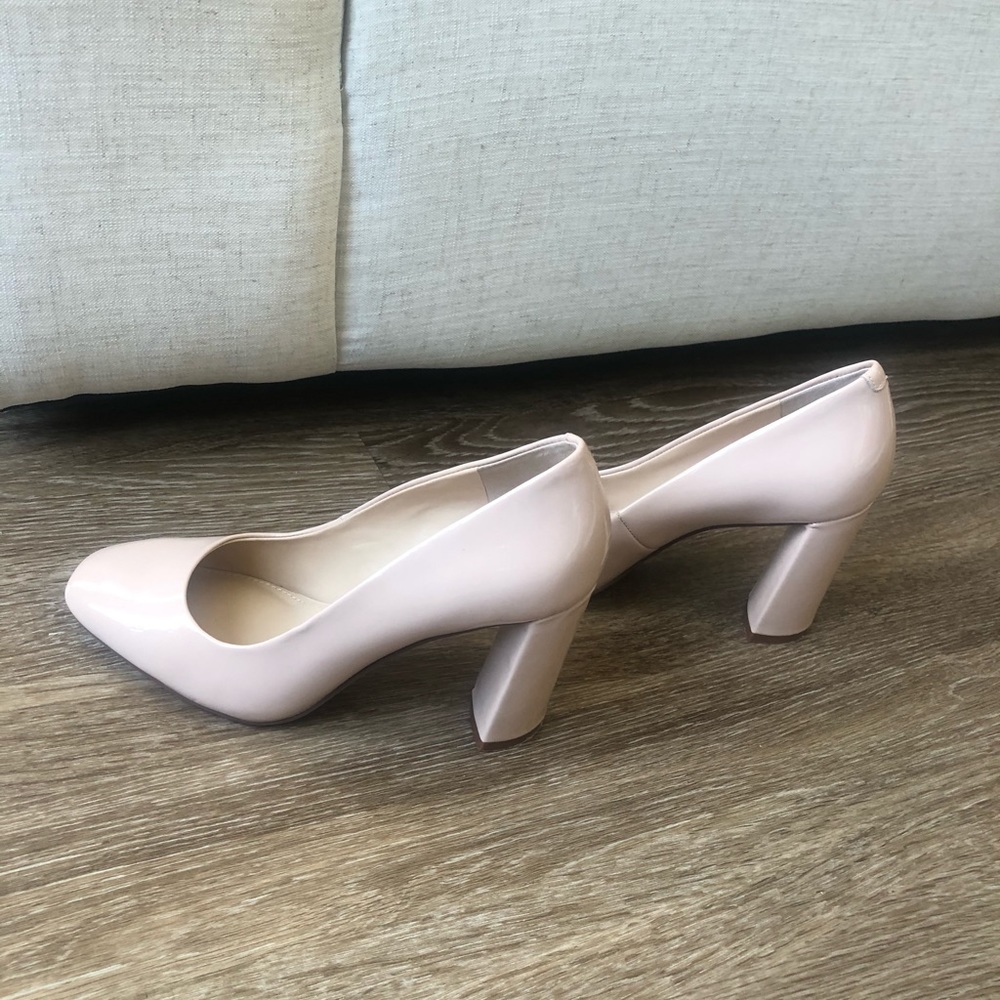 Vince Camuto size 6 blish pink heels NEW